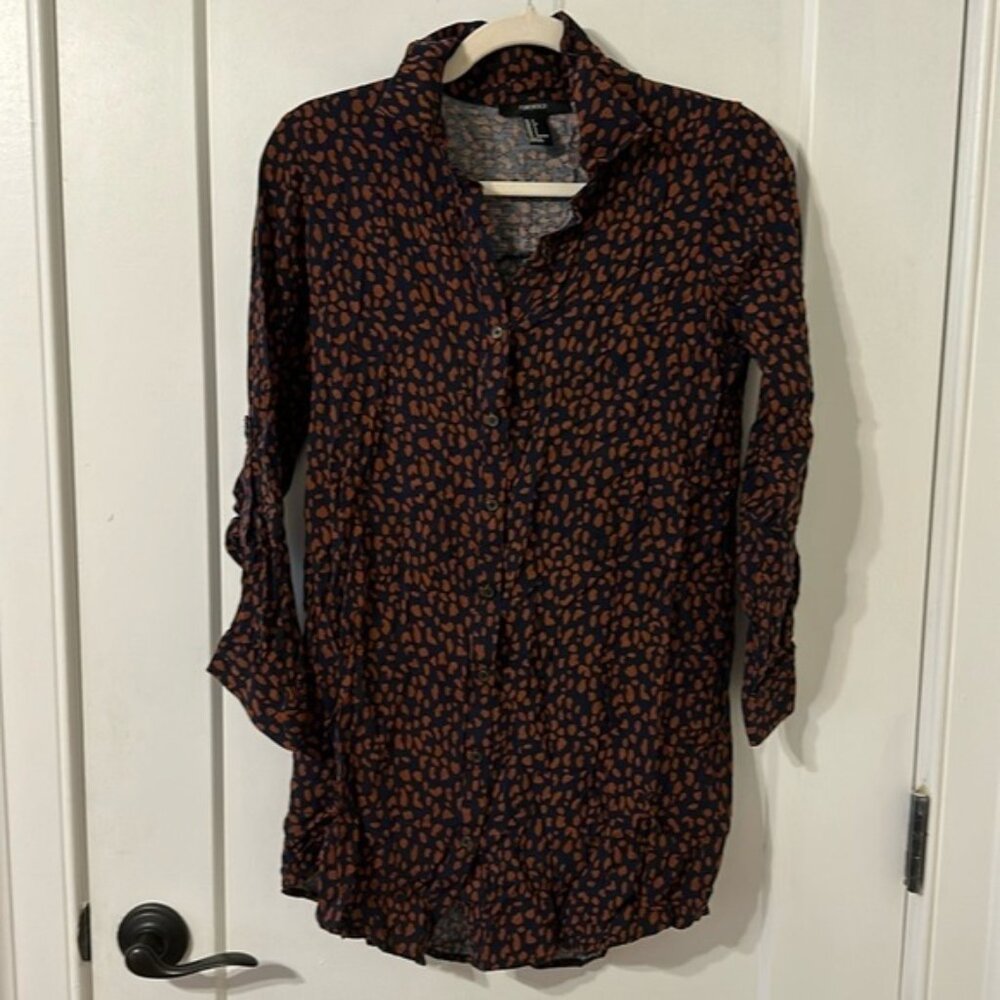Navy button down tunic! Burnt orange and pin up the sleeves with the button!